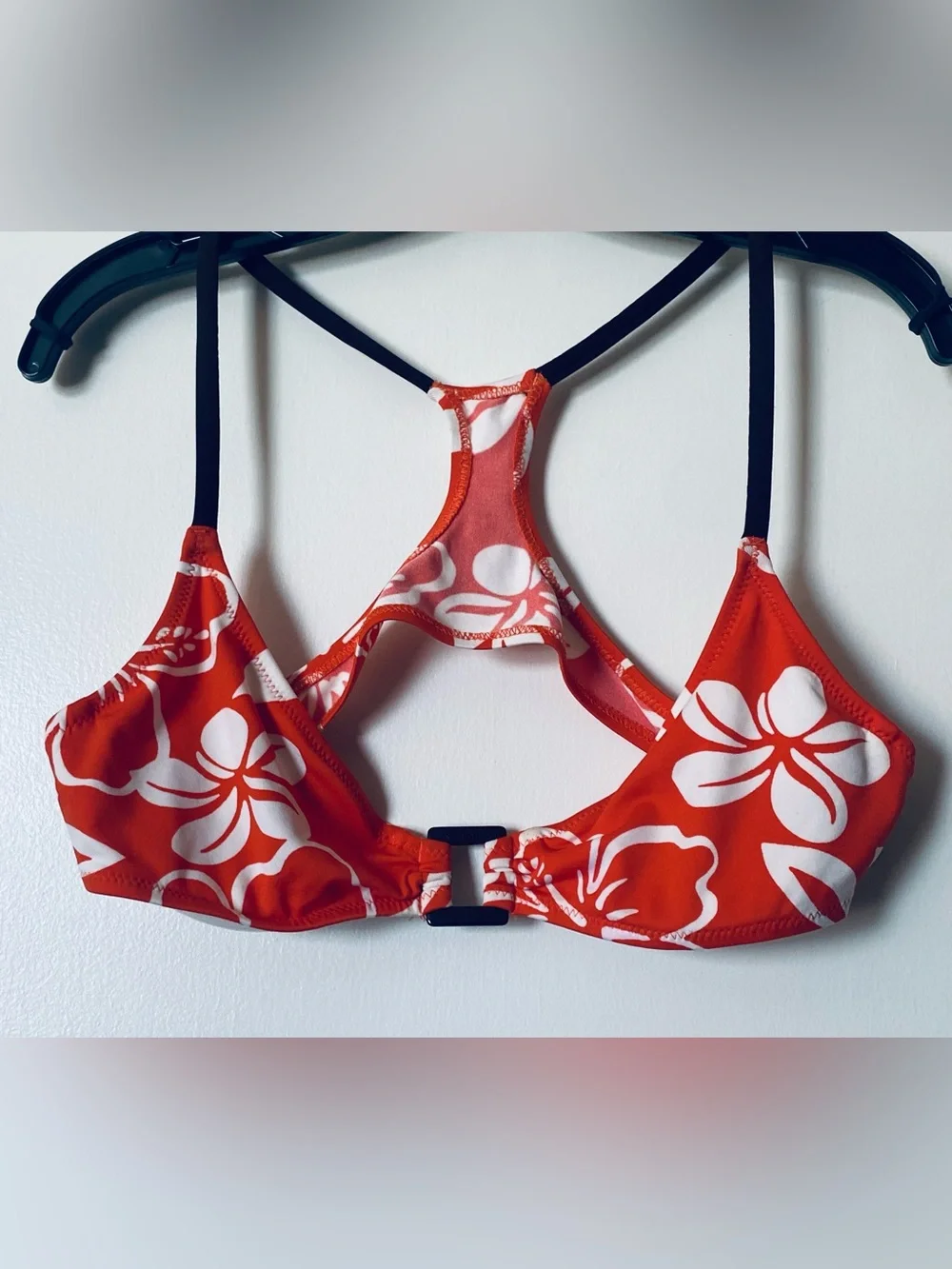 AXCELERATE SPEEDO ORANGE AND WHITE FLORAL RACERBACK UNDERWIRE BIKINI TOP